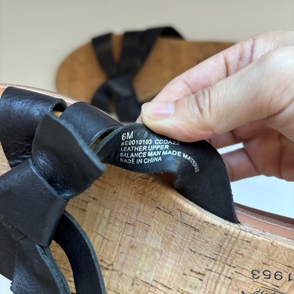 Kork-Ease Brigit black leather knot bow size 6 flip flop sandal casual Cork - Picture 5 of 7